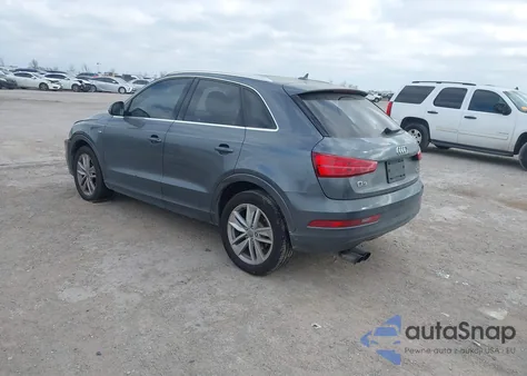 2018 Audi Q3 2.0T Premium/2.0T Sport Premium z USA, uszkodzony, nr VIN WA1JCCFS9JR033639